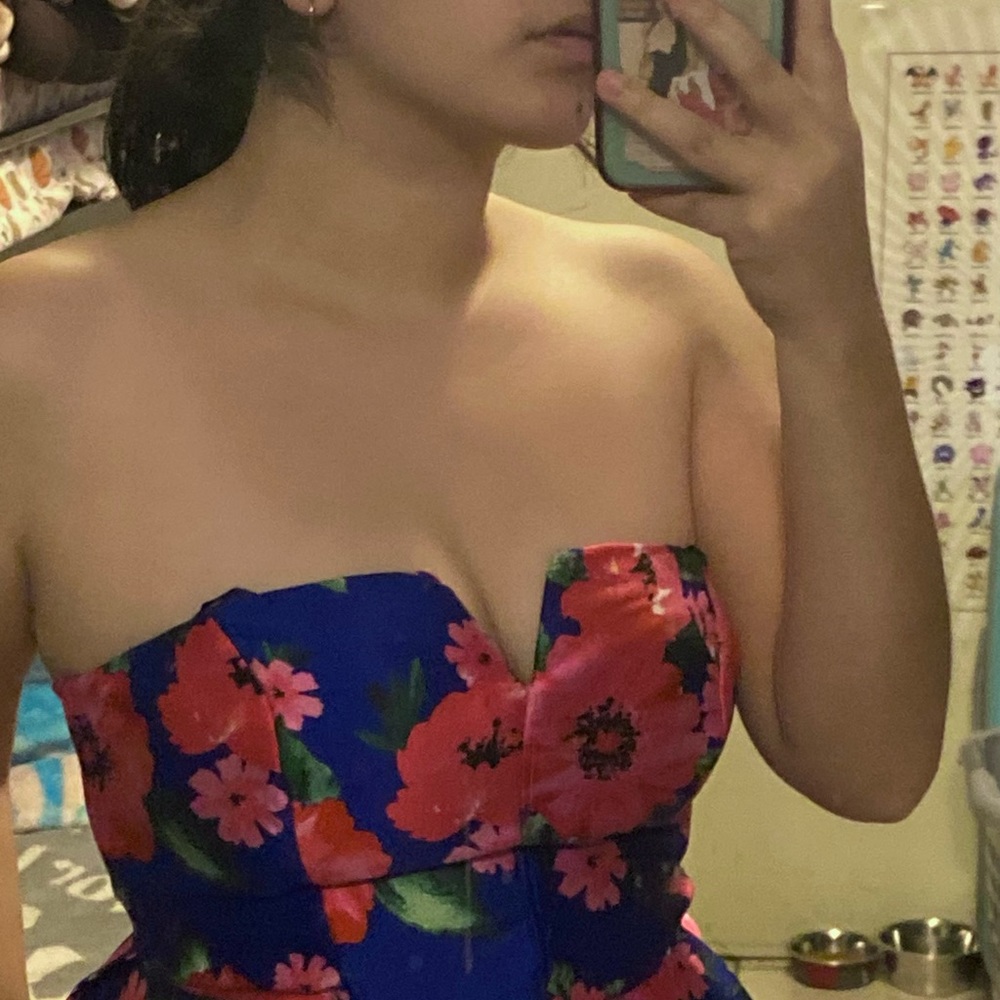 Windsor, Size 7/8, Royal Blue w/ Pink Flowers, Strapless Pleated Mini Dress